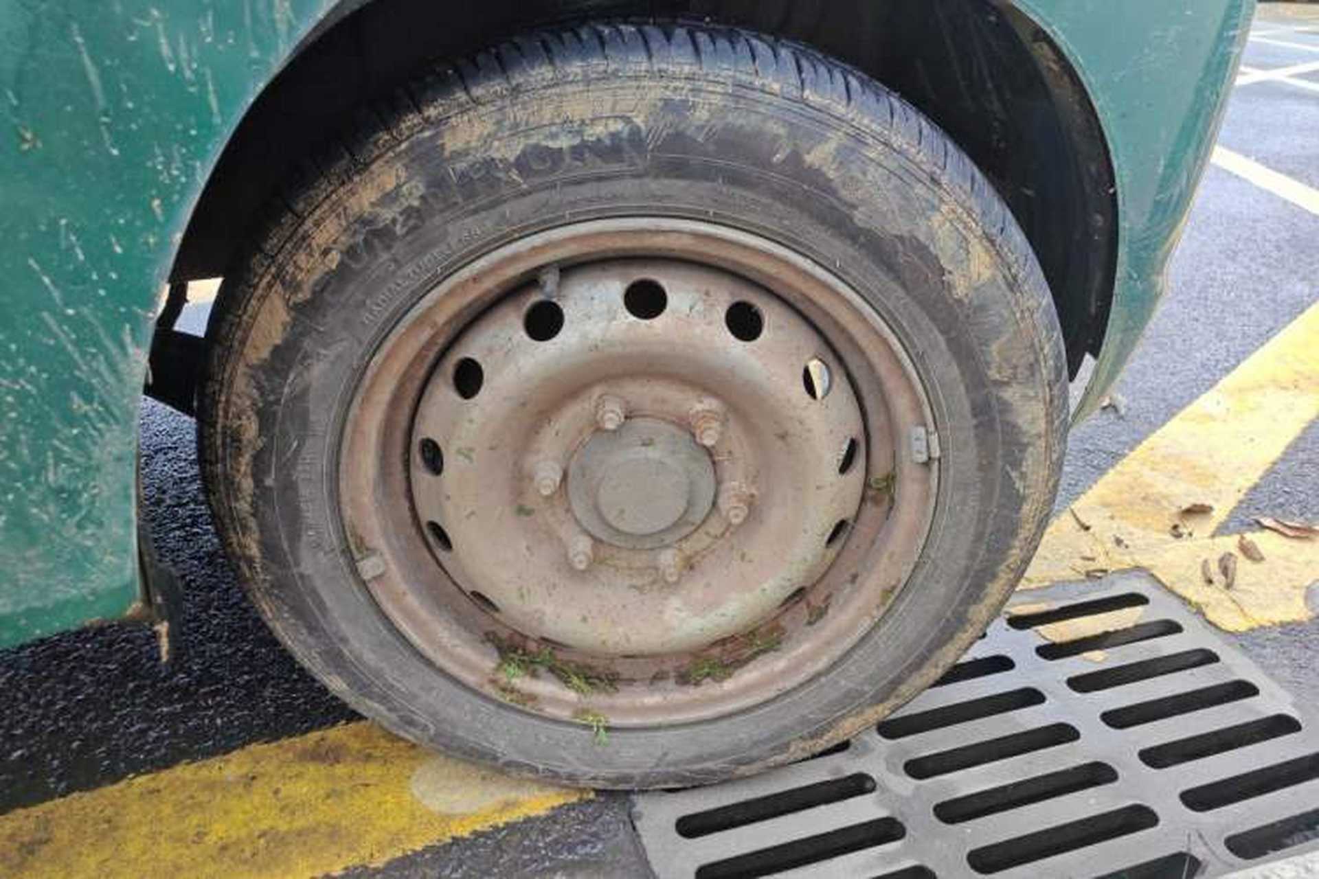 Used Karry Youyou  Right Front Wheel Hub