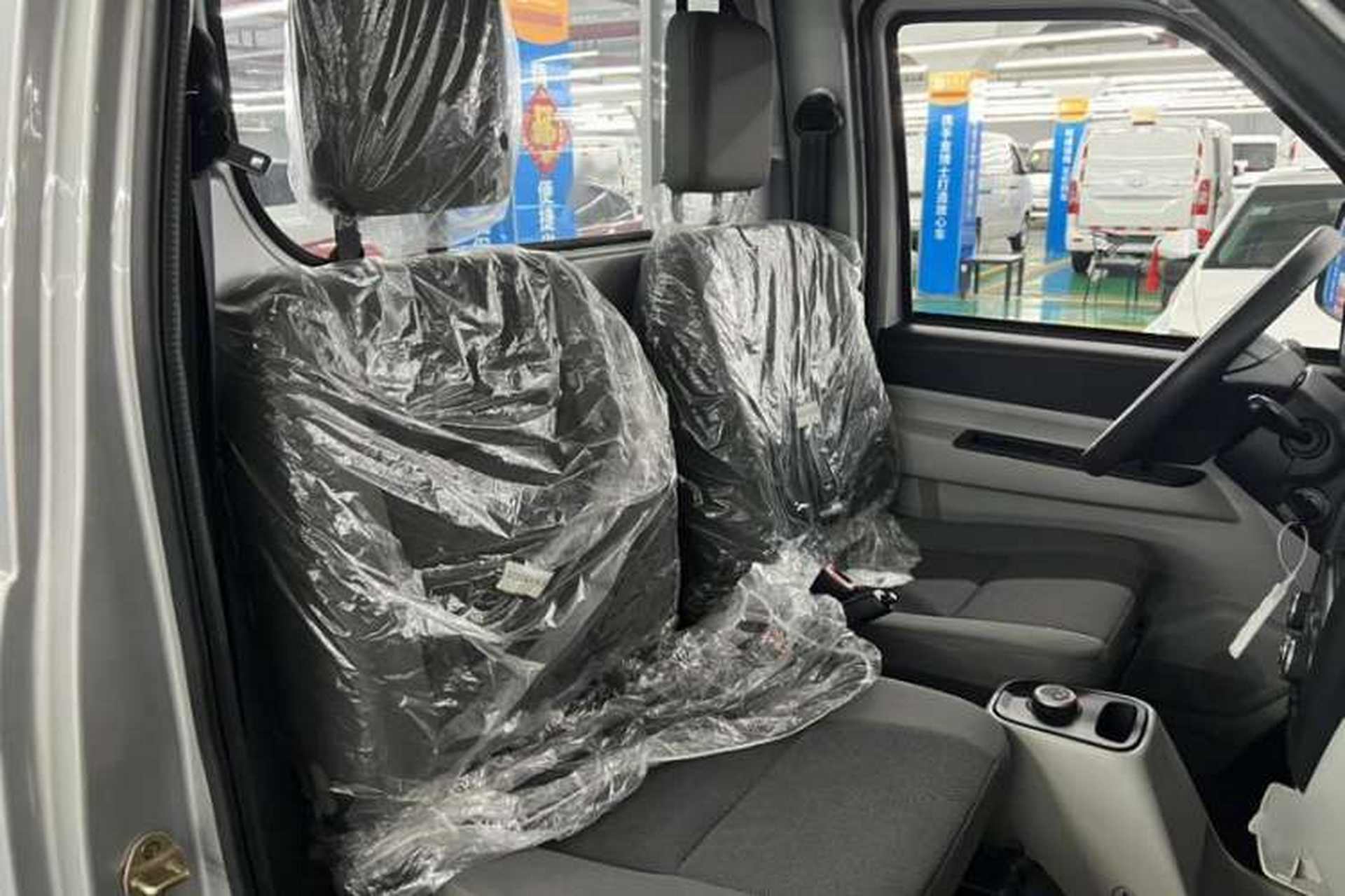 Used Karry Youyou EV 2023 Express Version CALB Interior 5