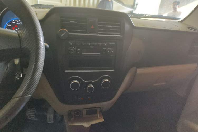 Used Karry Youyou EV 2018 40 kWh Standard Version Audio And AC Panel
