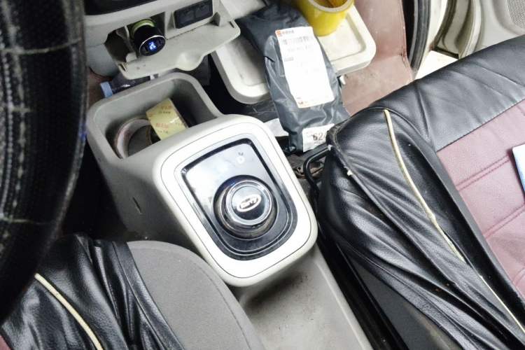 Used Karry Youyou EV 2018 40 kWh Standard Version Gear Lever