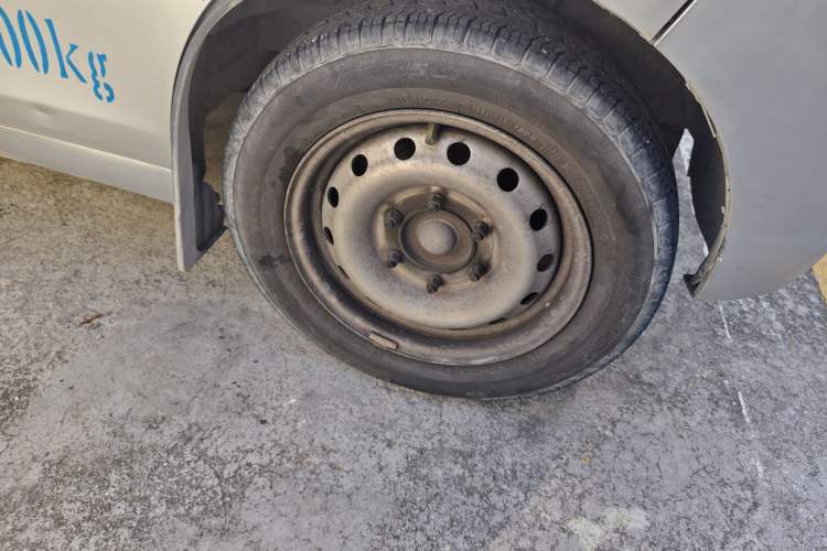 Used Karry Youyou EV 2018 34 kWh Standard Version Right Front Wheel Hub