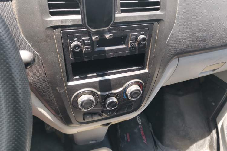 Used Karry Youyou EV 2019 Revised Version Comfortable Type SQR5032 Audio And AC Panel