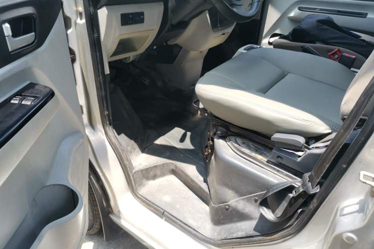 Used Karry Youyou EV 2019 Revised Version Comfortable Type SQR5032 Driver Seat