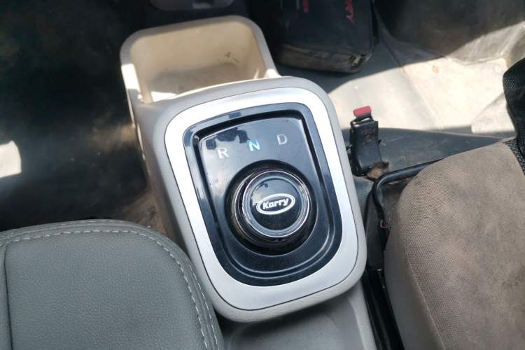 Used Karry Youyou EV 2019 Revised Version Comfortable Type SQR5032 Gear Lever
