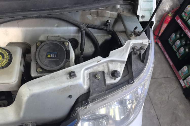 Used Karry Youyou EV 2019 Revised Version Comfortable Type SQR5032 Engine Bay Left