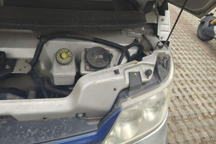 Used Karry Youyou EV 2019 Revised Version Comfortable Type SQR5032 Engine Bay Left