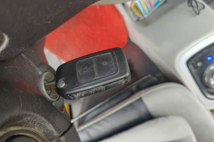 Used Karry Youyou EV 2019 Revised Version Comfortable Type SQR5032 Vehicle Key