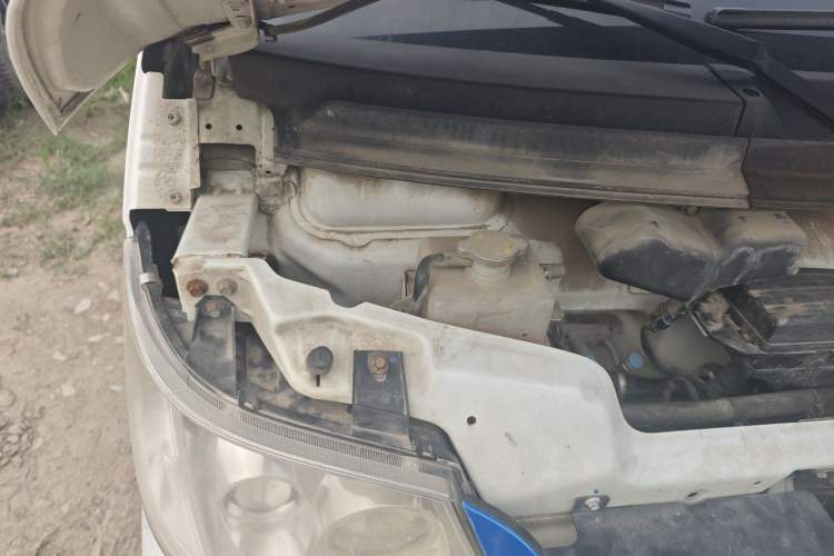 Used Karry Youyou EV 2019 Revised Version Comfortable Type SQR5032 Engine Bay Right