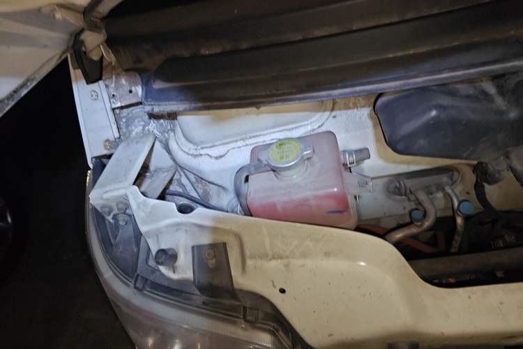Used Karry Youyou EV 2019 Revised Version Comfortable Type SQR5032 Engine Bay Right