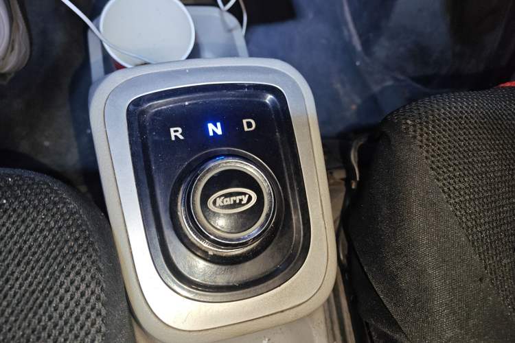 Used Karry Youyou EV 2019 Revised Version Comfortable Type SQR5032 Gear Lever