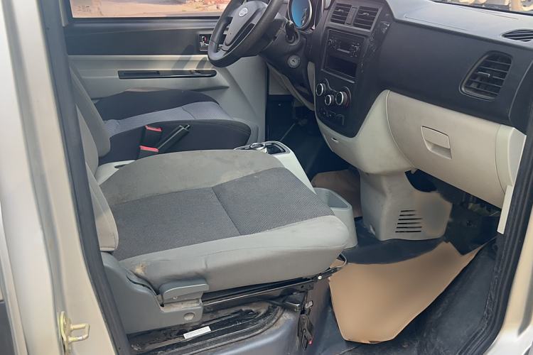 Used Karry Youyou EV 2020 Van Model SQR5037 Interior 4