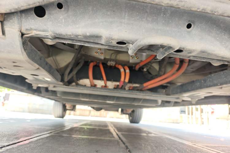 Used Karry Youyou EV 2021 Van Model SQR5037 Chassis Front