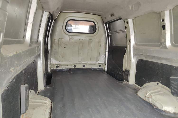 Used Karry Youyou EV 2021 Van Model SQR5032 Interior 4