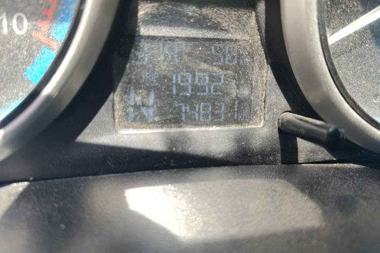 Used Karry Youyou EV 2021 Van Model SQR5037 Odometer Close Up