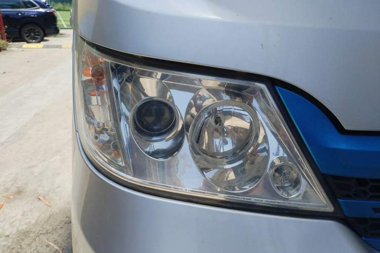 Used Karry Youyou EV 2021 Van Model SQR5037 Right Front Headlight