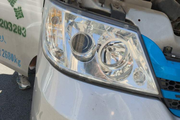 Used Karry Youyou EV 2021 Van Model SQR5037 Right Front Headlight