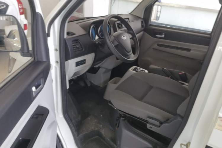 Used Karry Youyou EV 2021 Van Model SQR5037 Driver Seat