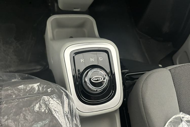 Used Karry Youyou EV 2021 Van Model SQR5037 Interior 3