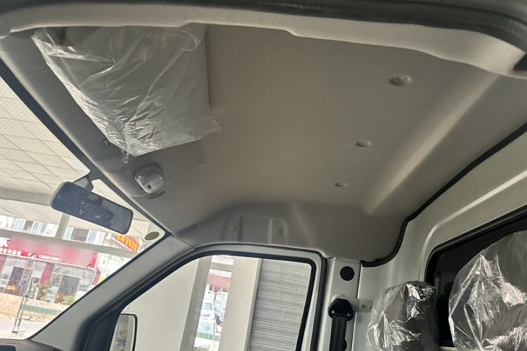Used Karry Youyou EV 2021 Van Model SQR5037 Interior 6
