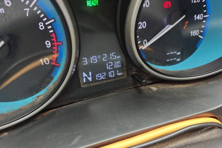 Used Karry Youyou EV 2021 Van Model SQR5037 Odometer Close Up