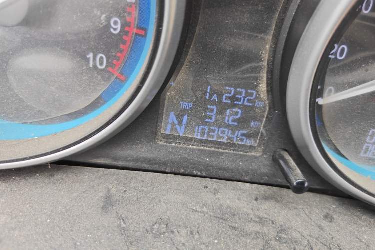 Used Karry Youyou EV 2021 Van Model SQR5037 Odometer Close Up
