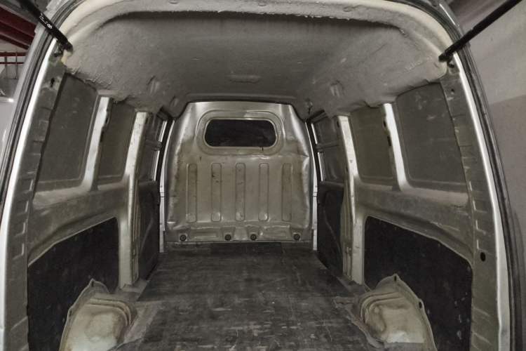 Used Karry Youyou EV 2021 Van Model SQR5037 Trunk