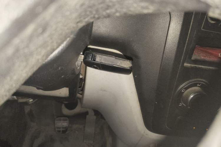 Used Karry Youyou EV 2021 Van Model SQR5037 Vehicle Key