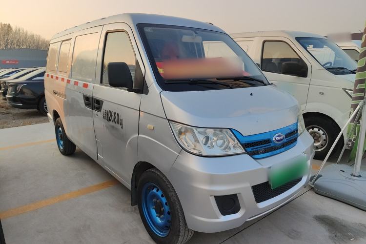 Used Karry Youyou EV 2022 SQR5037 Comfort-Style Van Front Right 45 Deg
