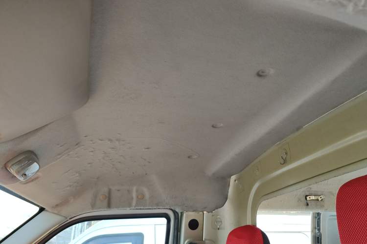 Used Karry Youyou EV 2022 SQR5037 Comfort-Style Van Headliner