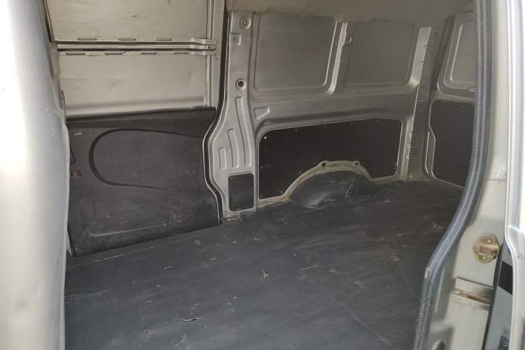 Used Karry Youyou EV 2022 SQR5037 Comfort-Style Van Left Rear Seat