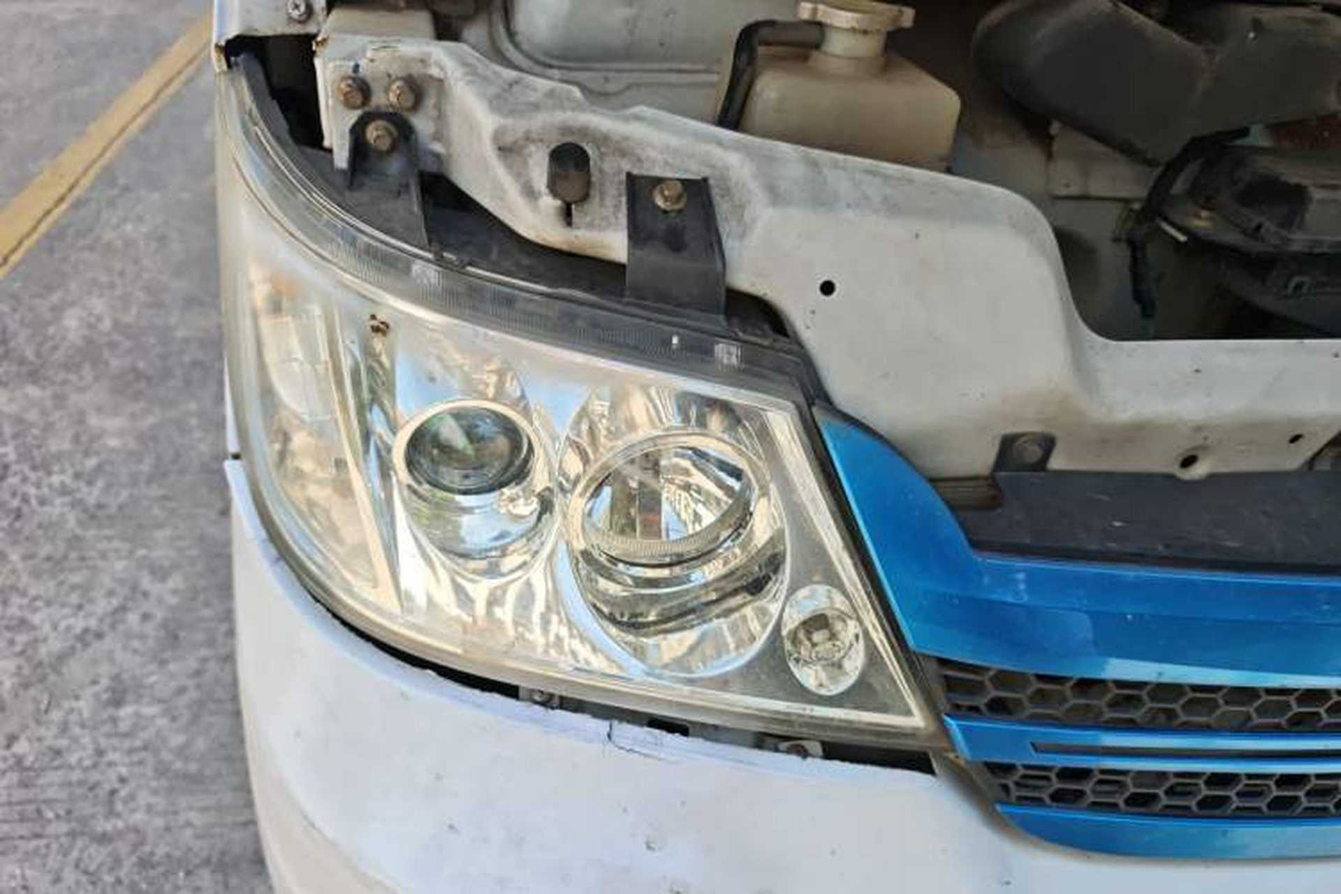 Used Karry Youyou EV 2022 SQR5037 Comfort-Style Van Right Front Headlight