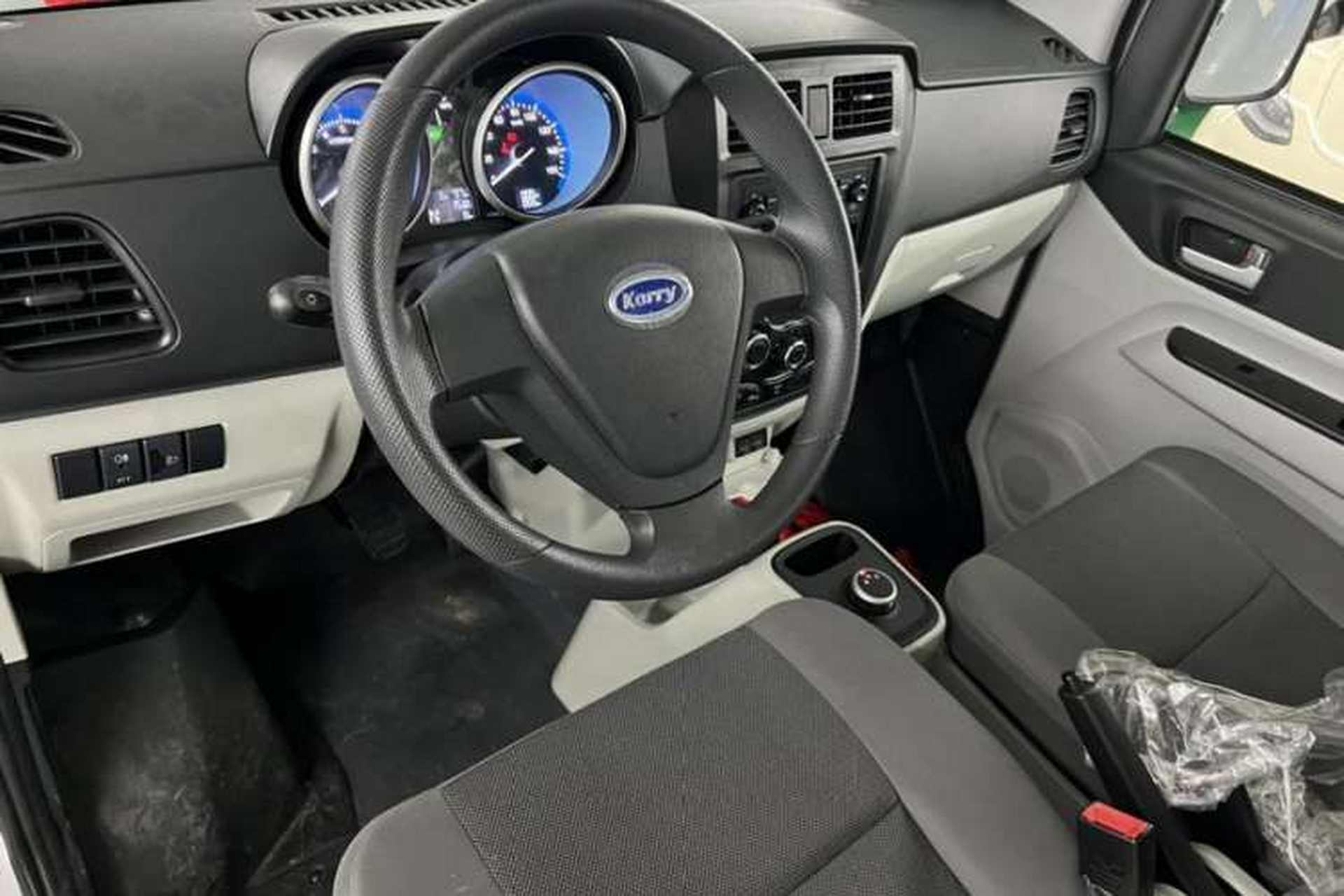 Used Karry Youyou EV 2023 Express Version CALB Interior 1
