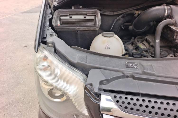 Used Karson C10 2015 3.5L Business & Travel Deluxe Version A Engine Bay Right