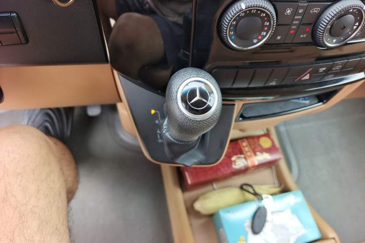 Used Karson C10 2015 3.5L Business & Travel Deluxe Version A Gear Lever