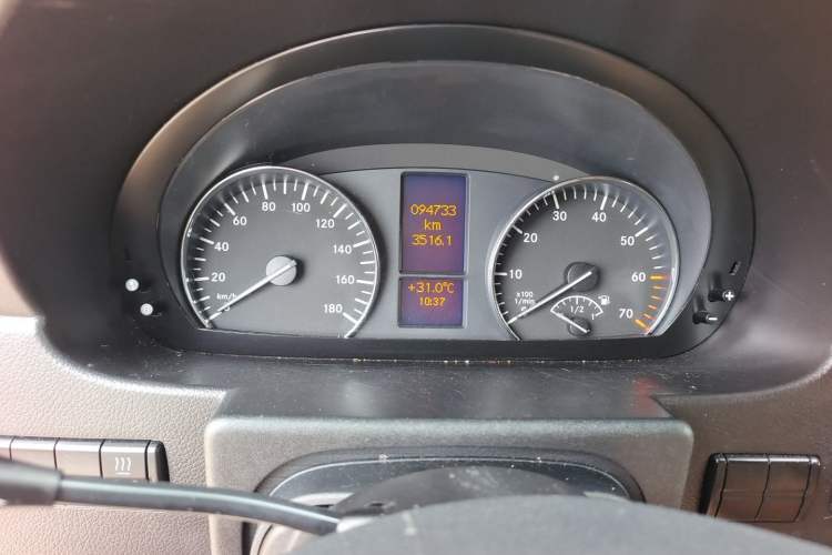 Used Karson C10 2015 3.5L Business & Travel Deluxe Version A Instrument Cluster