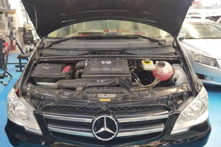 Used Karson Vito 2015 C7 3.0L Commercial Standard Model Engine Bay