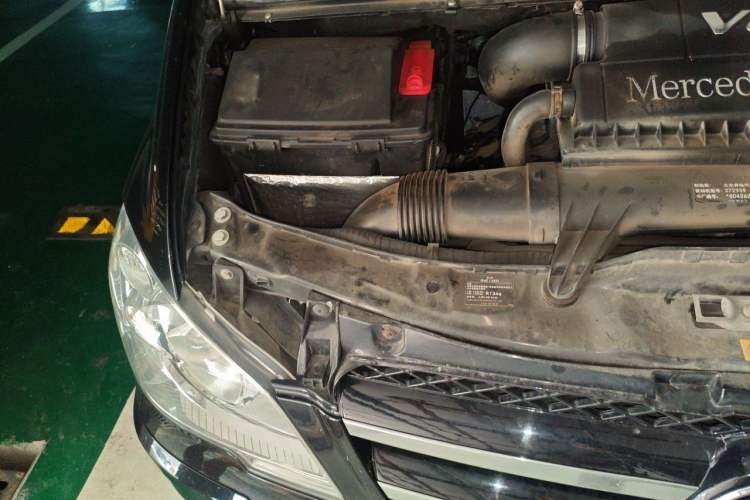 Used Karson Vito 2015 C7 3.0L Commercial Standard Model Engine Bay Right