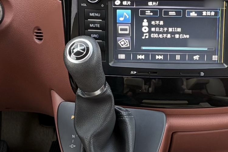 Used Karson Vito 2015 C7 3.0L Commercial Standard Model Gear Lever