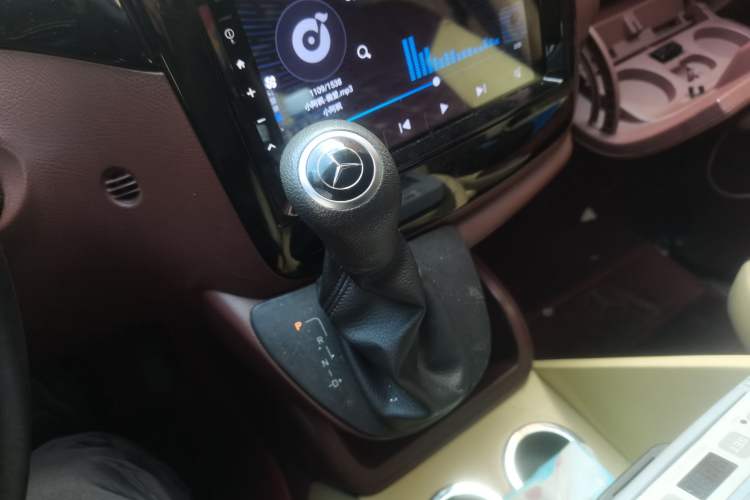 Used Karson Vito 2015 C7 3.0L Business & Luxury Model Variant C Gear Lever