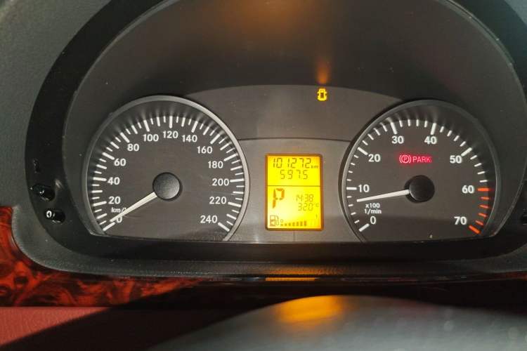 Used Karson Vito 2015 C7 3.0L Commercial Standard Model Instrument Cluster