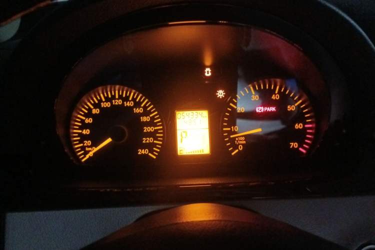 Used Karson Vito 2015 C7 3.0L Commercial Standard Model Instrument Cluster