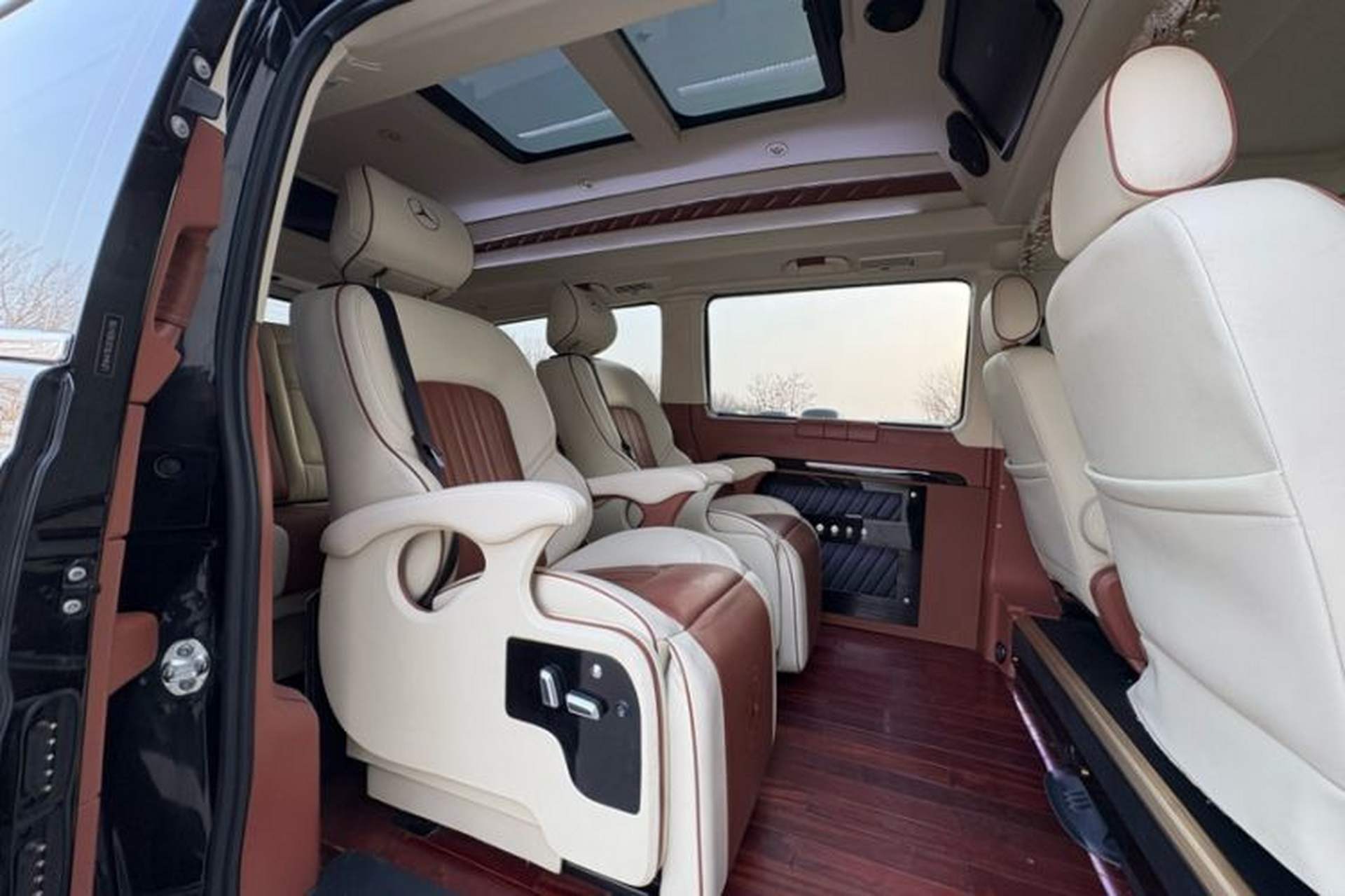 Used Karson Vito 2015 C7 3.0L Commercial Standard Model Interior 2