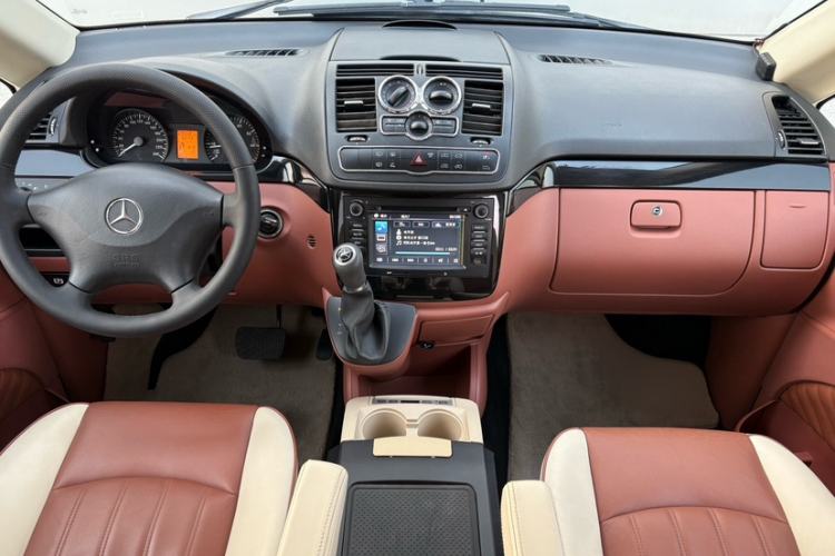 Used Karson Vito 2015 C7 3.0L Commercial Standard Model Interior 4