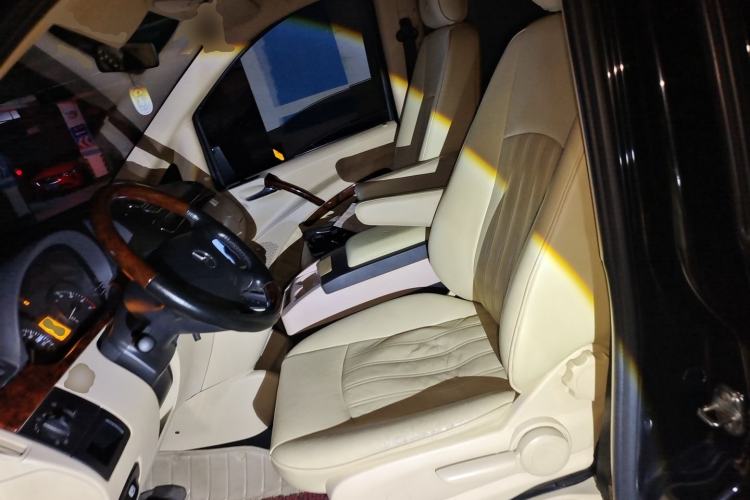 Used Karson Vito 2015 C7 3.0L Business & Luxury Model Variant C Left Front Seat