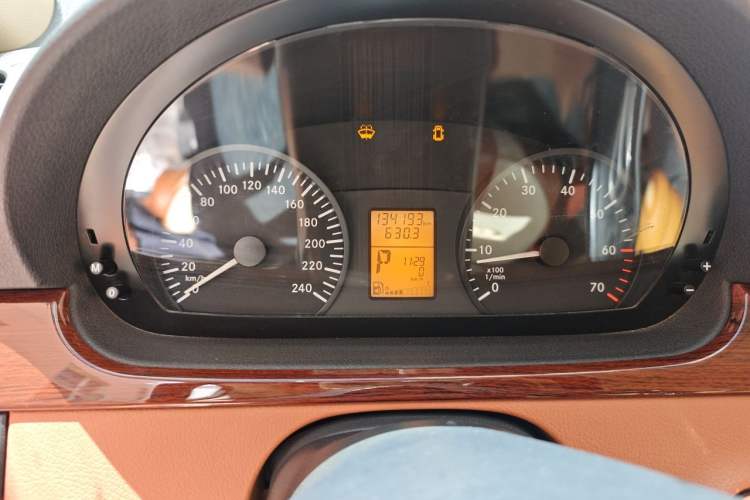 Used Karson Vito  Odometer Close Up