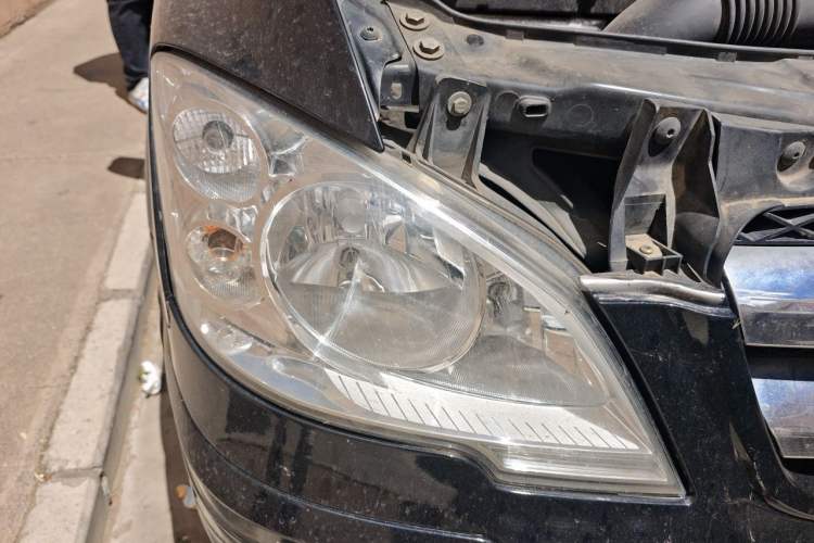 Used Karson Vito  Right Front Headlight