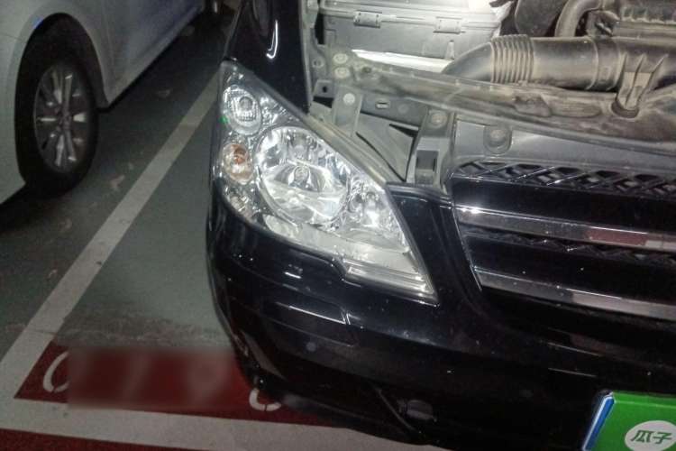 Used Karson Vito 2015 C7 3.0L Commercial Standard Model Right Front Headlight