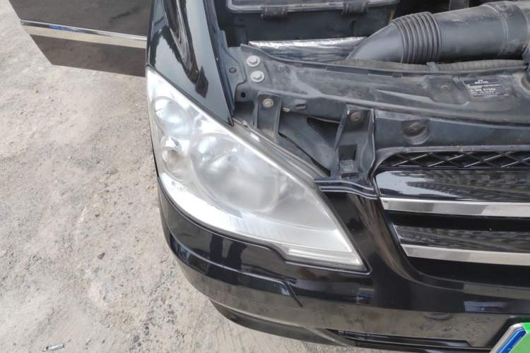 Used Karson Vito 2015 C7 3.0L Commercial Standard Model Right Front Headlight