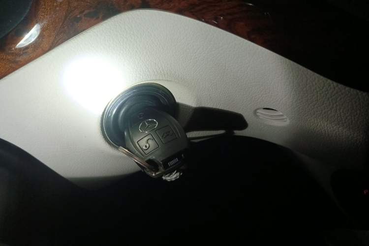Used Karson Vito 2015 C7 3.0L Commercial Standard Model Vehicle Key