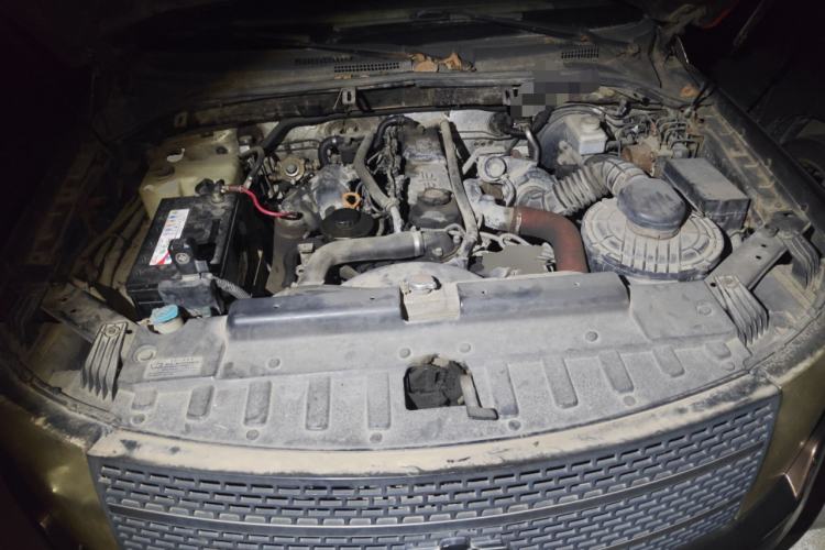 Used Kawei K1 2014 3.2T Two-Wheel Drive Comfort Trim Engine Bay
